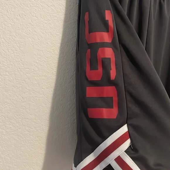 USC Trojans athletic shorts Medium - Picture 5 of 9